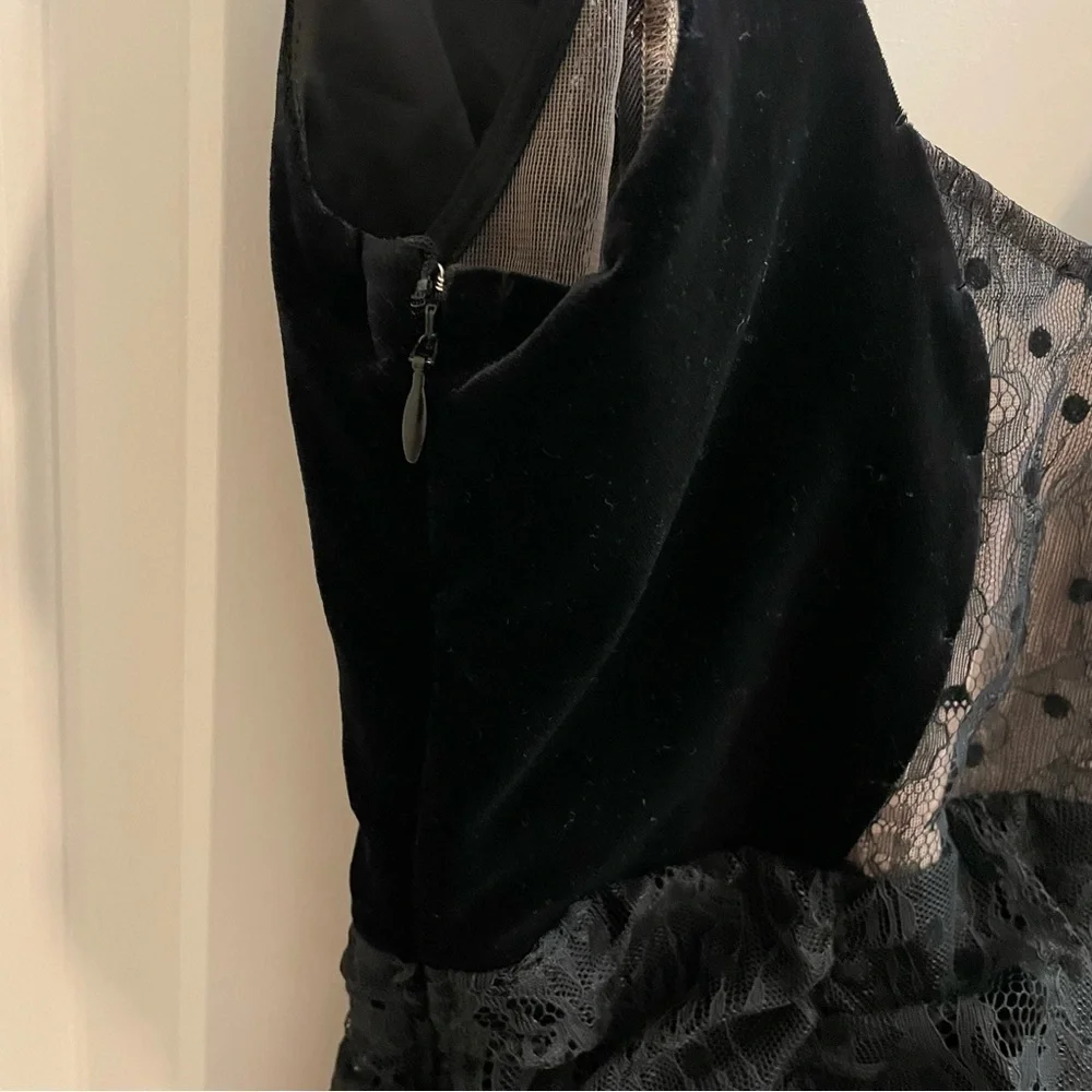 NWT For Love and Lemons Jourdan Mini Dress in Black Lace Velvet Size Small
